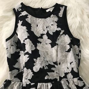 XS gray floral dress